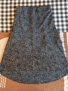 Abercrombie & Fitch Black and White Printed A-Line Skirt
